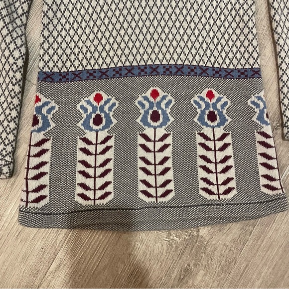 Tea Collection Gray Diamond Pattern Hoodie Sweater - Picture 4 of 4